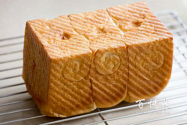 如何减缓面包老化？注意这五个点让你的面包保持“青春”！